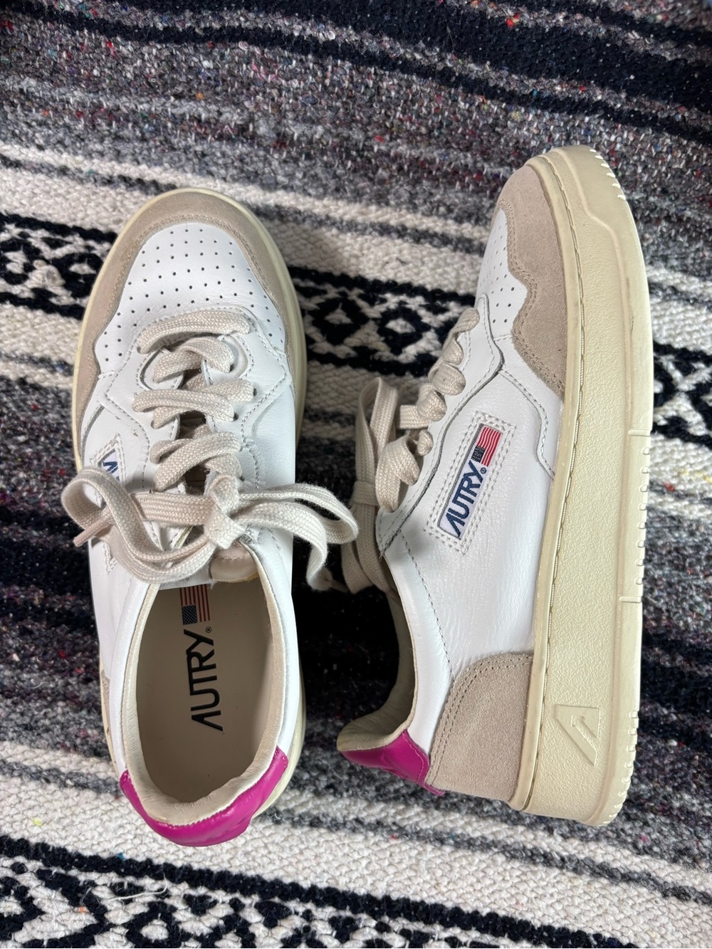 Autry Medalist Low Sneakers White Leather Beige Suede Pink Tab Tennis Shoes 37